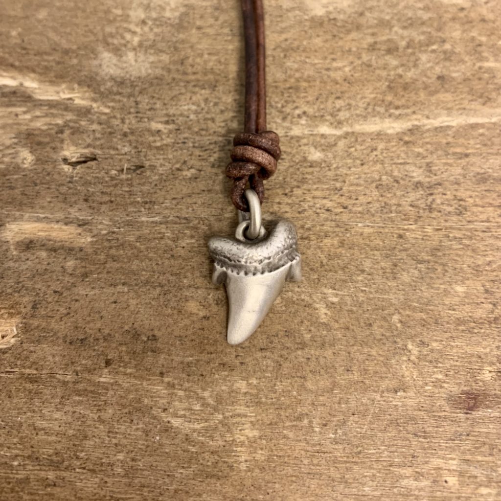 Shark tooth silver с чем пить